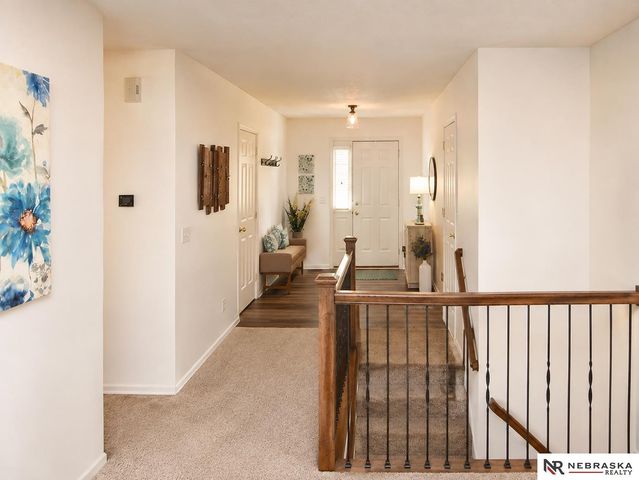 16332 Erskine Street, Omaha, NE 68116