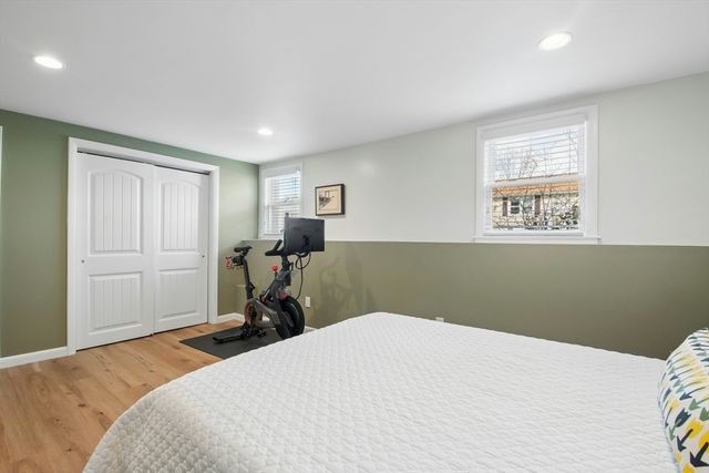 10 Cedarcrest Cir, Boston, MA 02132