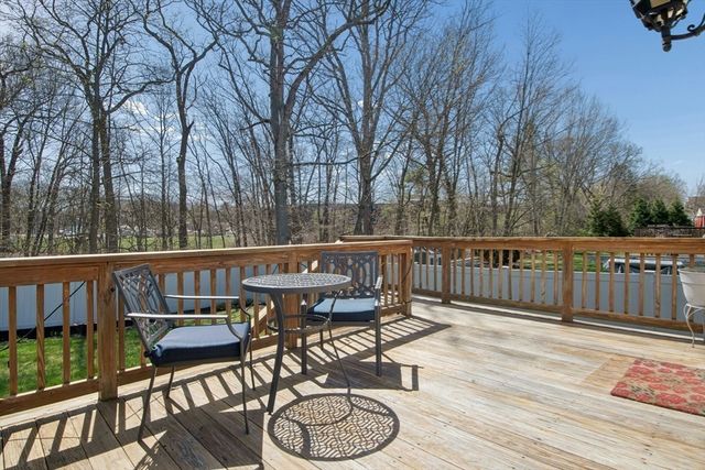 10 Cedarcrest Cir, Boston, MA 02132