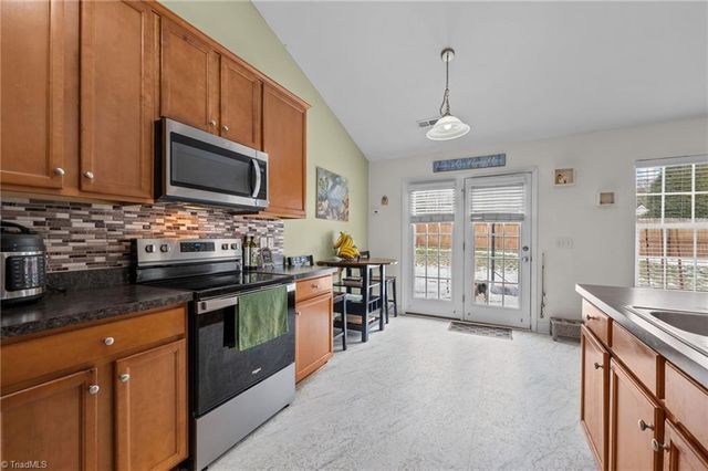 2537 MaCleod Street, Burlington, NC 27217