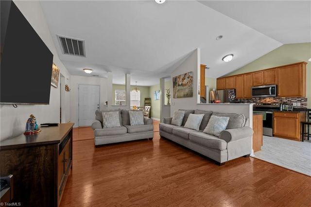 2537 MaCleod Street, Burlington, NC 27217