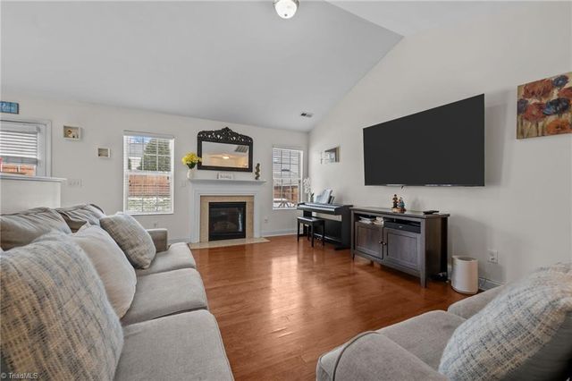 2537 MaCleod Street, Burlington, NC 27217