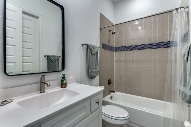 2228 Sandrellan Street, Fort Worth, TX 76008