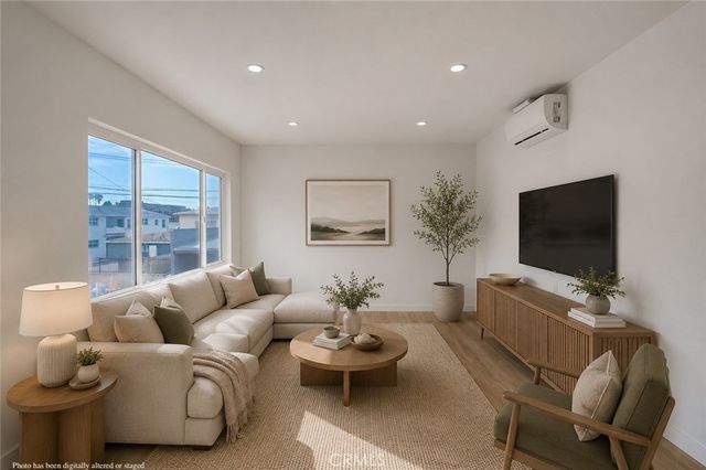 2223 Clyde Avenue, Los Angeles, CA 90016