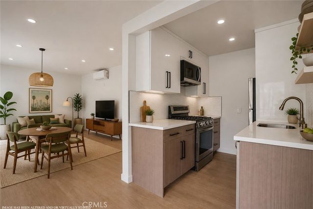 2223 Clyde Avenue, Los Angeles, CA 90016