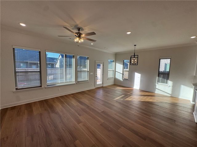 3004 S 14th Street, Rogers, AR 72758