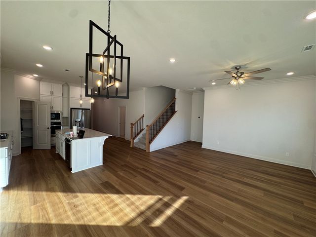 3004 S 14th Street, Rogers, AR 72758