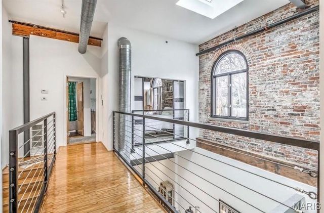 2401 S 12th Street 206, St Louis, MO 63104