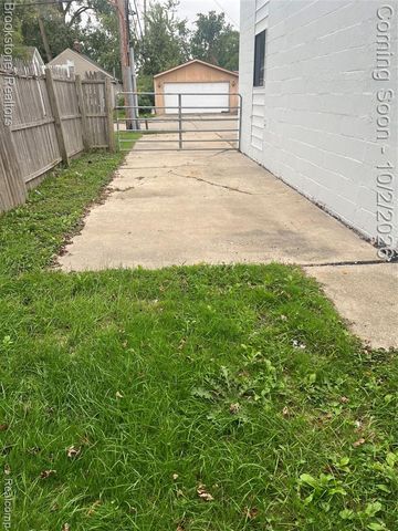 23704 Piper Avenue, Eastpointe, MI 48021