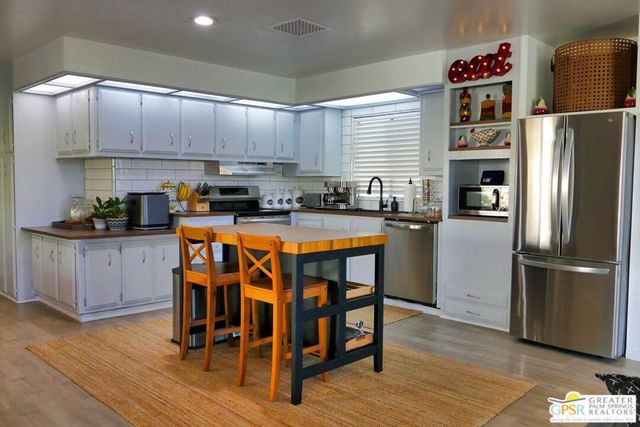 353 Andorra Way, Cathedral City, CA 92234