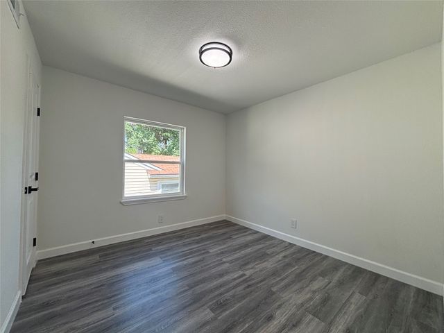 1825 Dudley Avenue, Dallas, TX 75203