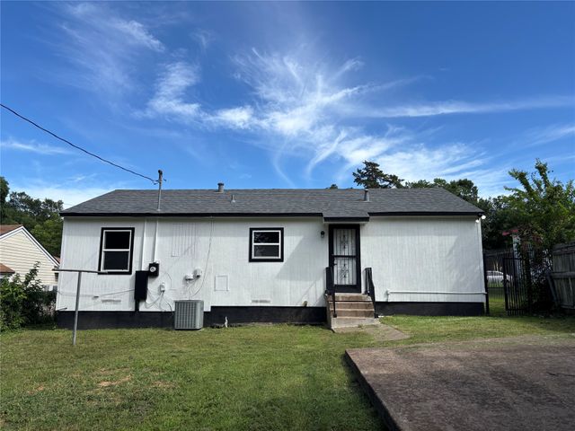 1825 Dudley Avenue, Dallas, TX 75203