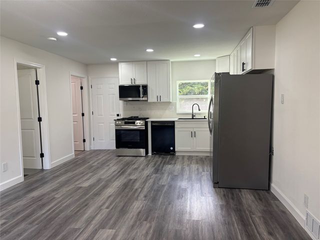 1825 Dudley Avenue, Dallas, TX 75203