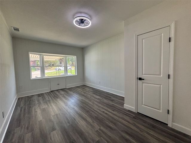 1825 Dudley Avenue, Dallas, TX 75203