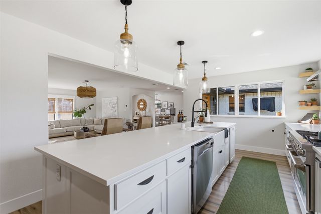 539 N Stewart Street, Jacksboro, TX 76458