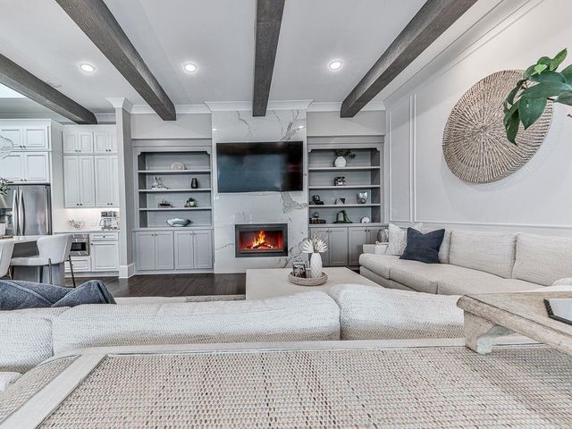 412 Falling Water Avenue, Woodstock, GA 30189