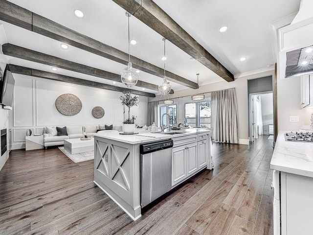 412 Falling Water Avenue, Woodstock, GA 30189