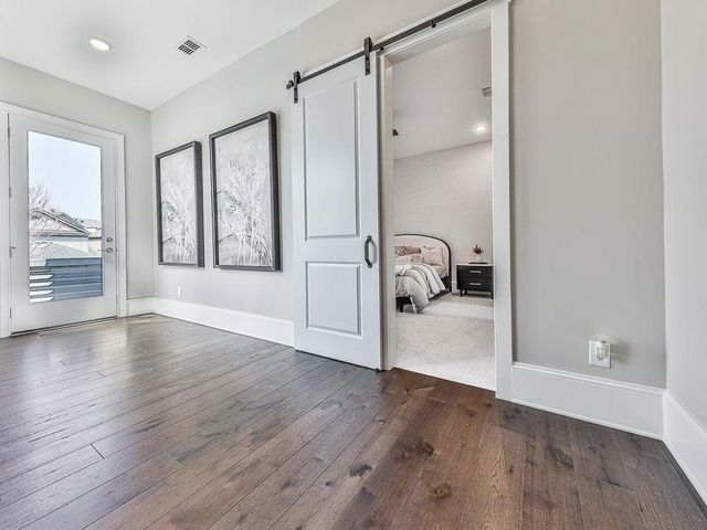 412 Falling Water Avenue, Woodstock, GA 30189