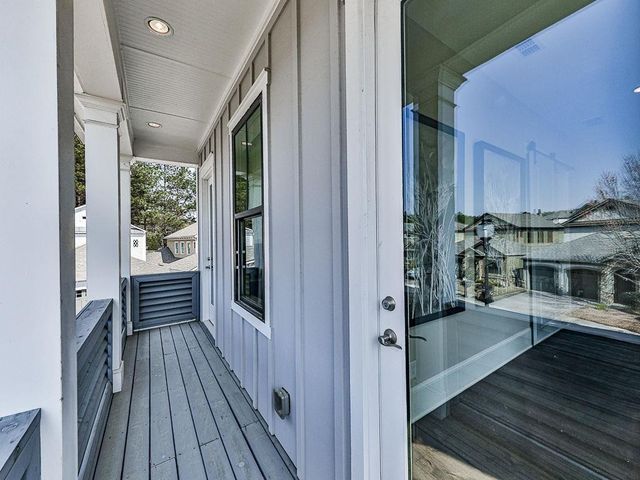 412 Falling Water Avenue, Woodstock, GA 30189