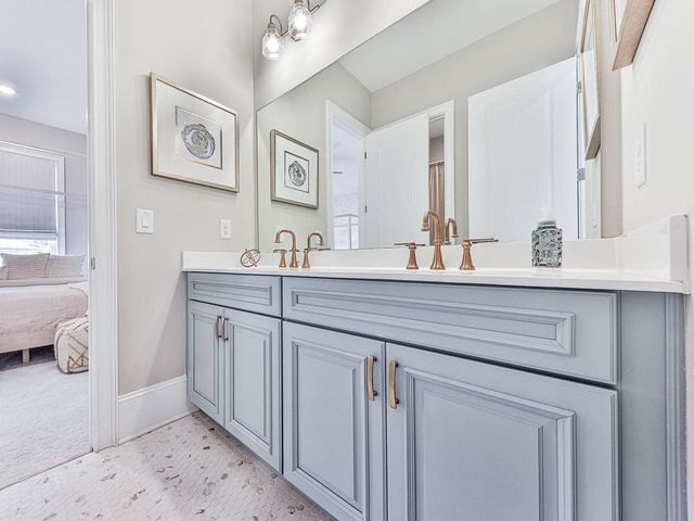 412 Falling Water Avenue, Woodstock, GA 30189