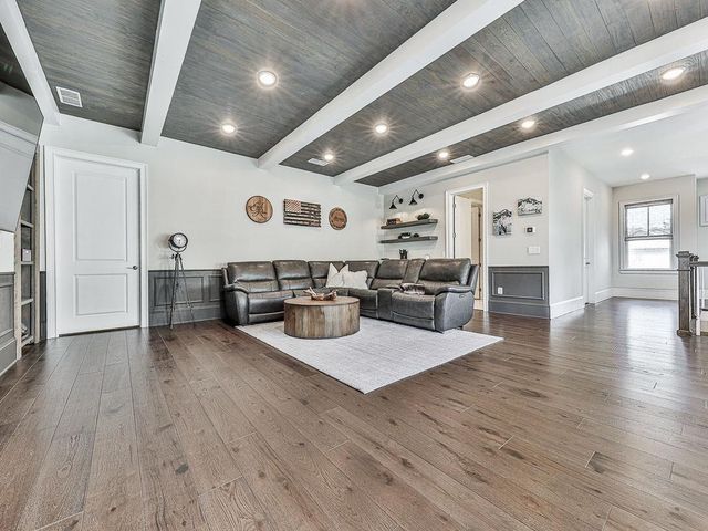 412 Falling Water Avenue, Woodstock, GA 30189