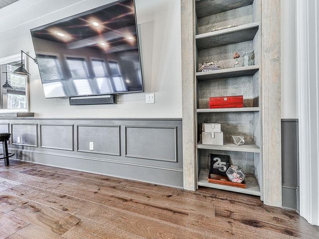 412 Falling Water Avenue, Woodstock, GA 30189