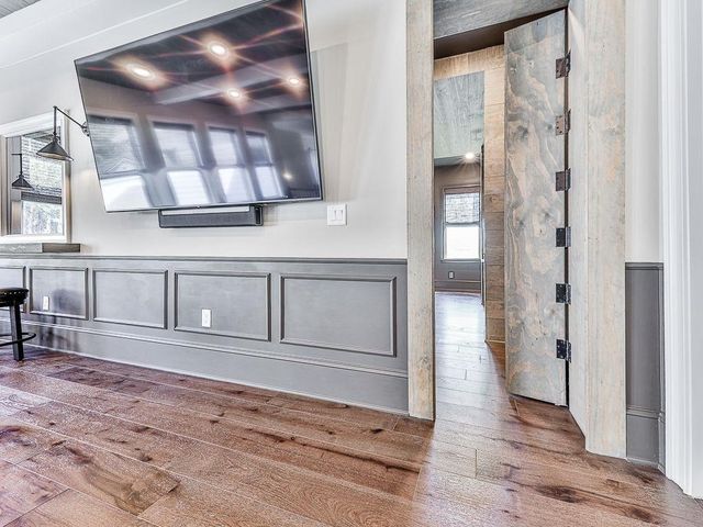 412 Falling Water Avenue, Woodstock, GA 30189