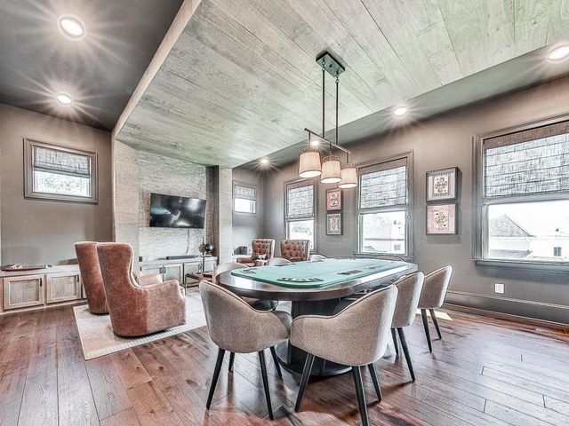 412 Falling Water Avenue, Woodstock, GA 30189