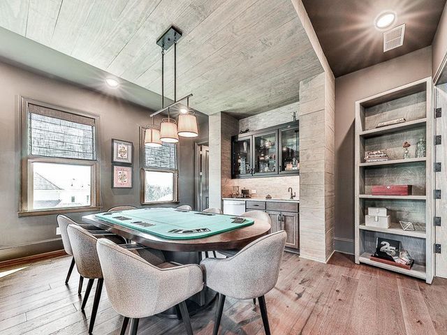 412 Falling Water Avenue, Woodstock, GA 30189