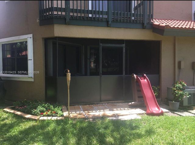 9049 W Sunrise Blvd, Plantation, FL 33322