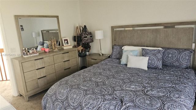 9049 W Sunrise Blvd, Plantation, FL 33322