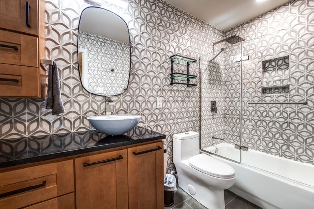 19122 Windmill Lane, Dallas, TX 75252