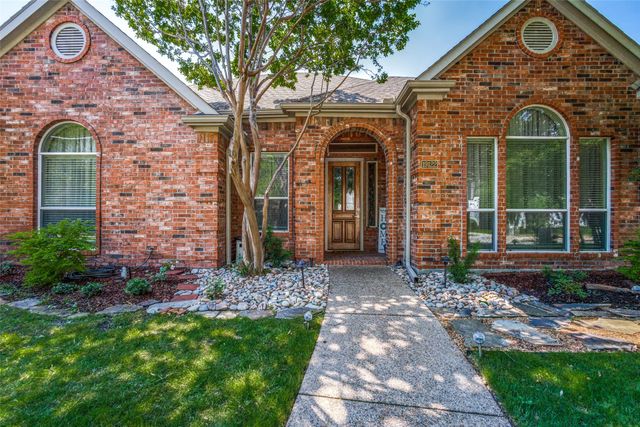 19122 Windmill Lane, Dallas, TX 75252
