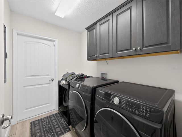 854 FISHER ROAD, Ocklawaha, FL 32179