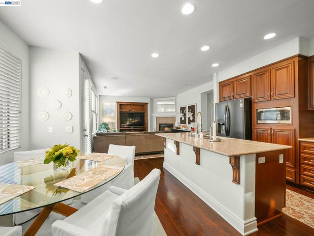 313 Bridgecreek Way, Hayward, CA 94544