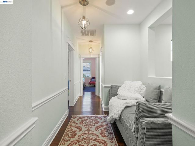 313 Bridgecreek Way, Hayward, CA 94544