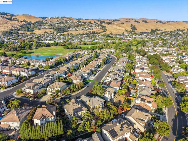 313 Bridgecreek Way, Hayward, CA 94544