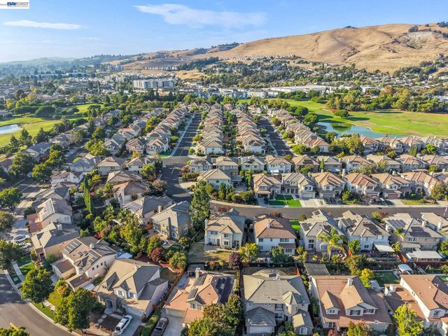 313 Bridgecreek Way, Hayward, CA 94544