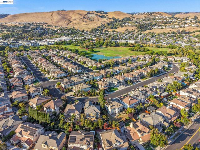 313 Bridgecreek Way, Hayward, CA 94544