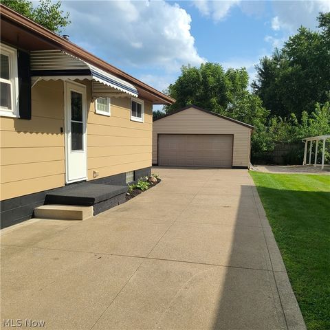 2736 Priscilla Avenue, Akron, OH 44312