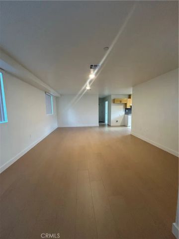 221--223 W 106th, Los Angeles, CA 90003