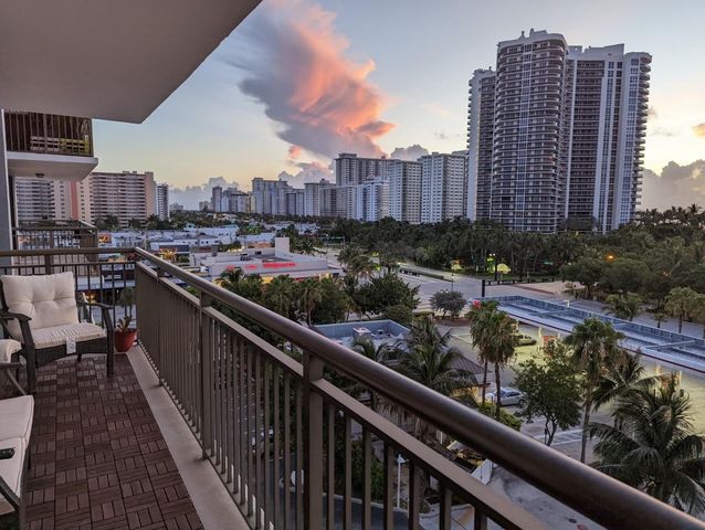 3031 N Ocean Boulevard 805, Fort Lauderdale, FL 33306