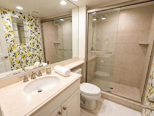 3031 N Ocean Boulevard 805, Fort Lauderdale, FL 33306