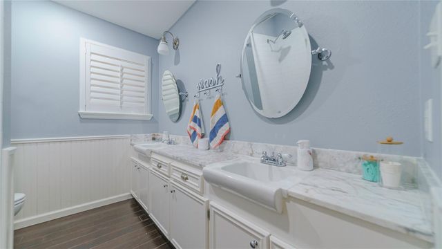 1506 Wavecrest Lane, Houston, TX 77062