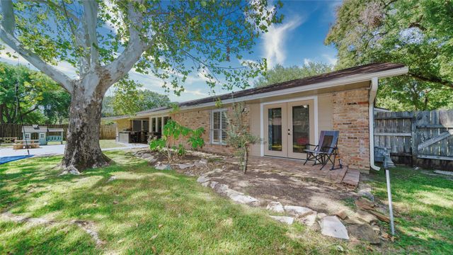 1506 Wavecrest Lane, Houston, TX 77062