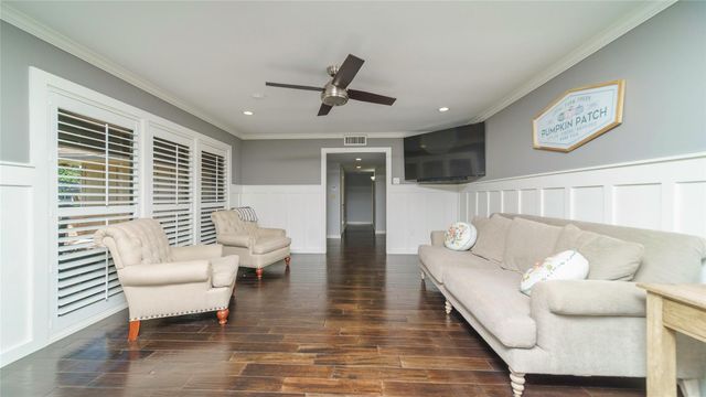 1506 Wavecrest Lane, Houston, TX 77062