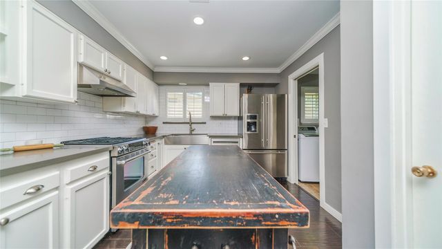 1506 Wavecrest Lane, Houston, TX 77062