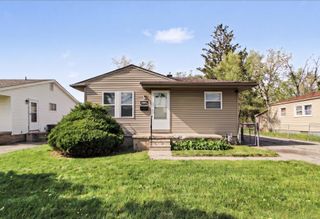 29002 Rosewood Street, Inkster City, MI 48141