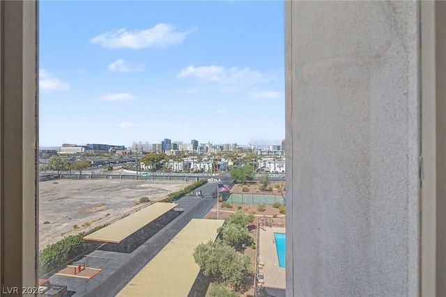 3930 University Center Drive 612, Las Vegas, NV 89119