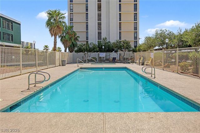 3930 University Center Drive 612, Las Vegas, NV 89119